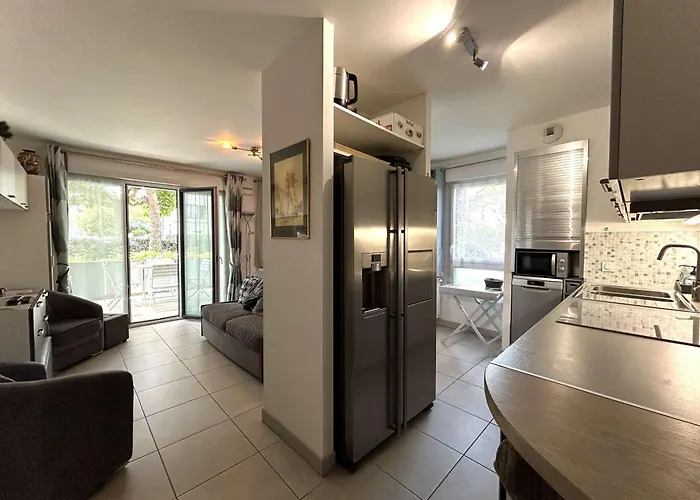 Apartment 3 Pieces Avec Jardin Et Terrasse A - Fr-1-245-102 *