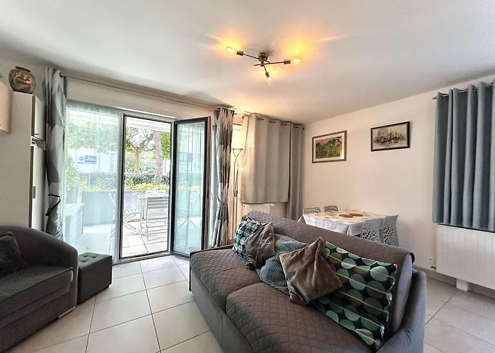 3 Pièces Avec Jardin Et Terrasse à - Fr-1-245-102 Appartement